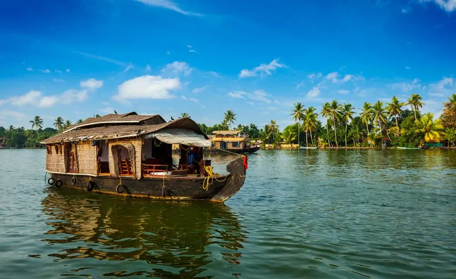 honeymoon tour packages Kerala